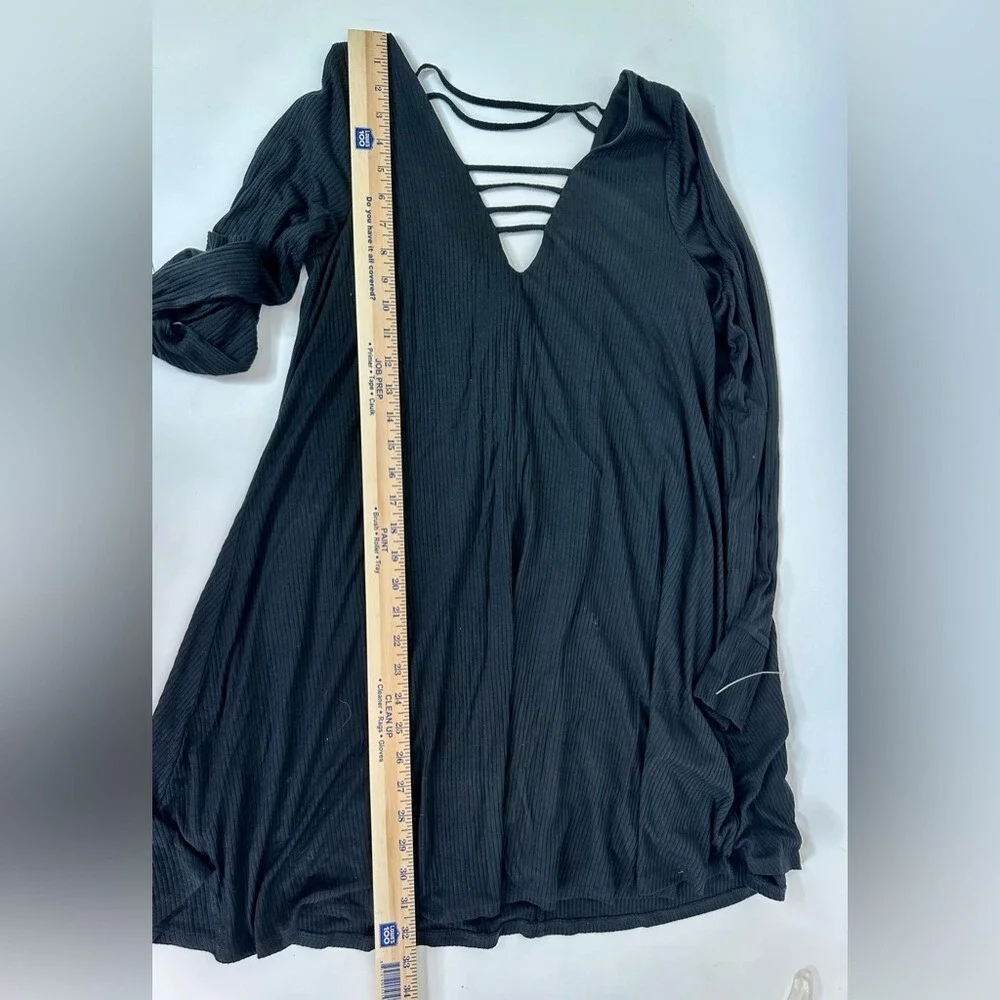 BP Tunic Top‎ Women's Small Ribbed Long Sleeve Strappy Cage V-Neck Black